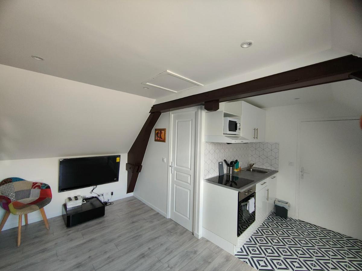 Les Lofts De Provins: Apt 6 Екстериор снимка